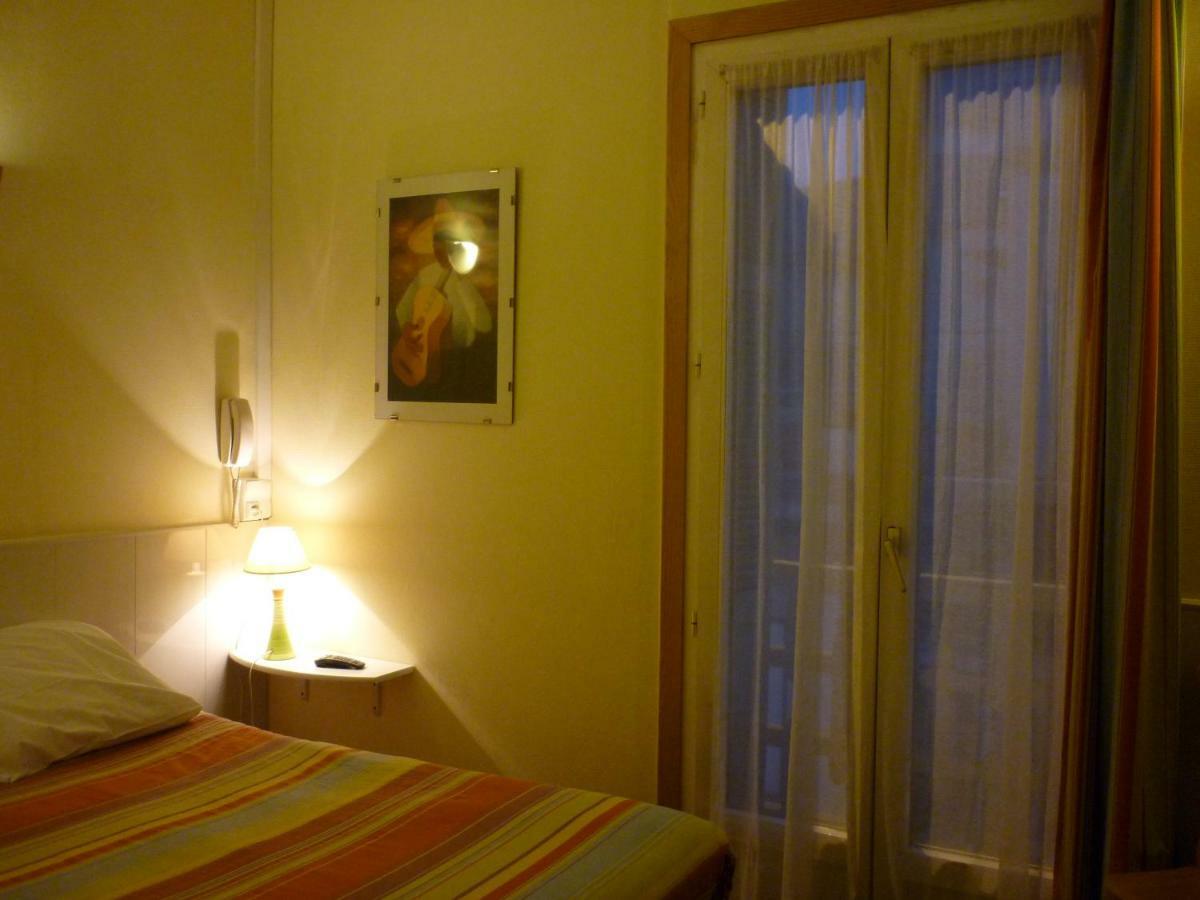 Du Centre Hotel *